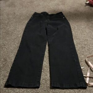 Classic Black Women's Jeans Ettelo from Amazon size 6 but see measurements